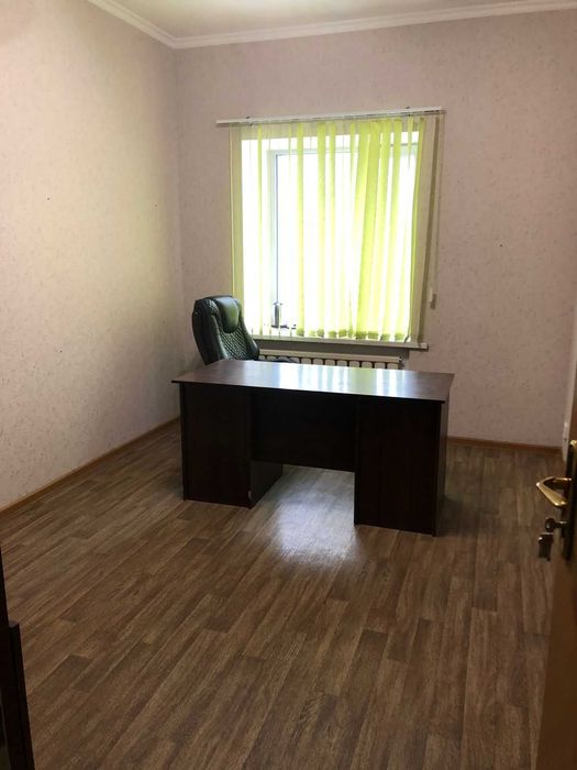 Сдается офис 16 кв.м на Мустафина 81/3