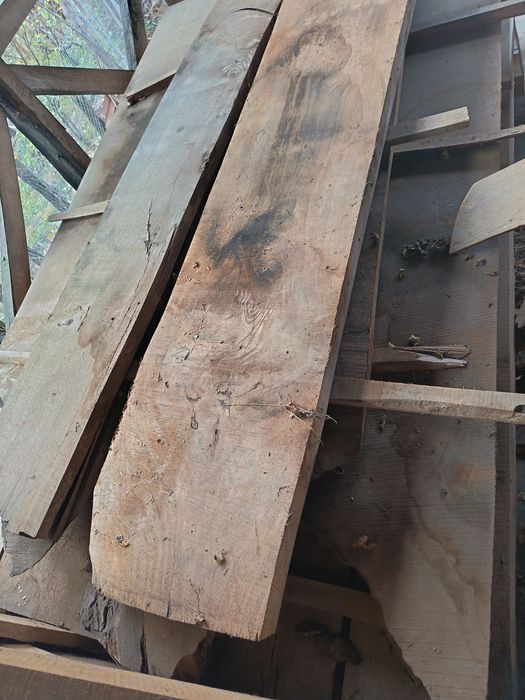 Cherestea Nuc sau Cireș.