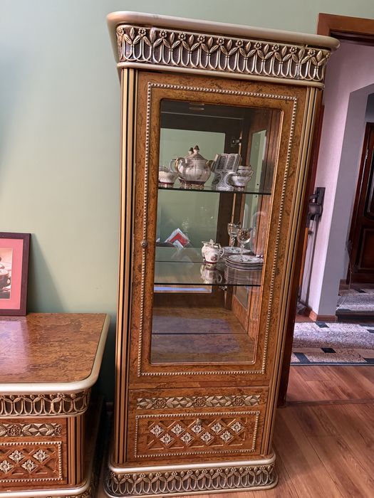 Стенка/шкаф для гостиной