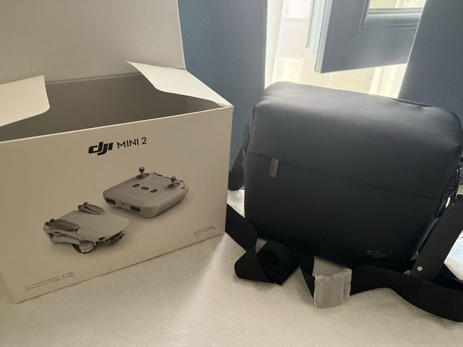 Drona DJI mini 2