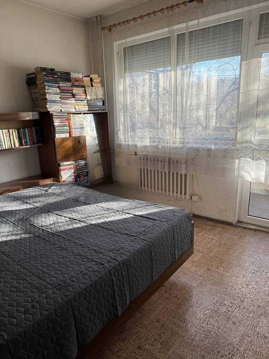 Тристаен апартамент кв. Център