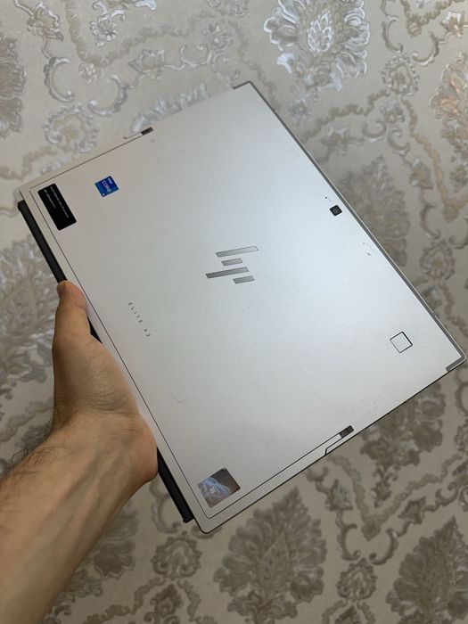 HP Elite x2 G8 Tablet i5-1135G7 8GB 256GB SSD Win 11 планшет