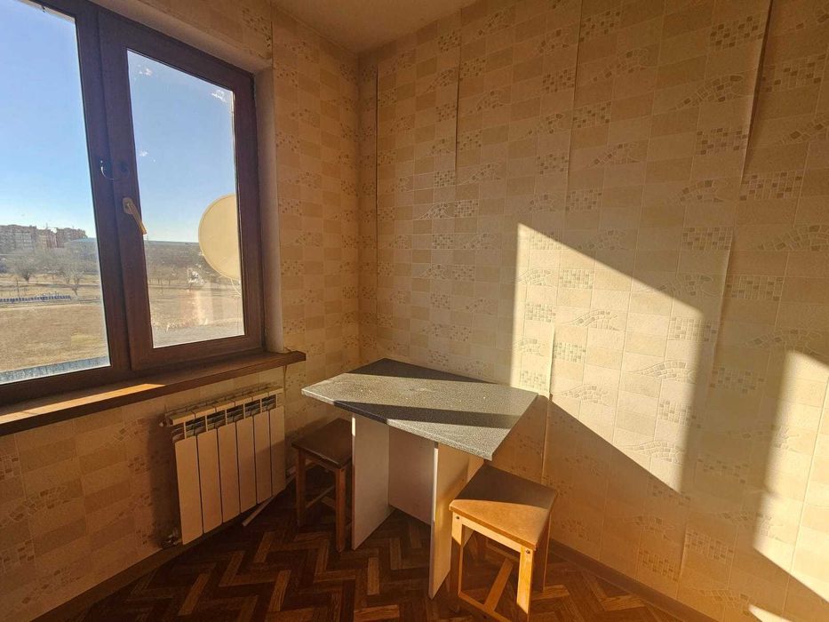 Продам 2 комн.кв. на 8 мкр