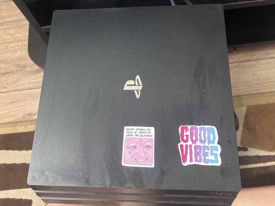Срочно!Продам playstation 4 pro 1tb