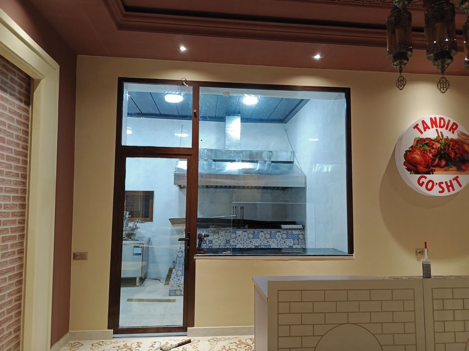 Akfa eshik va rom yashaymiz