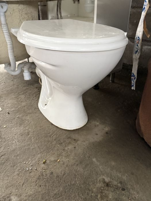 Продам       унитаз