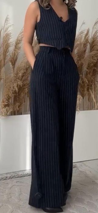 Продам женский костюм