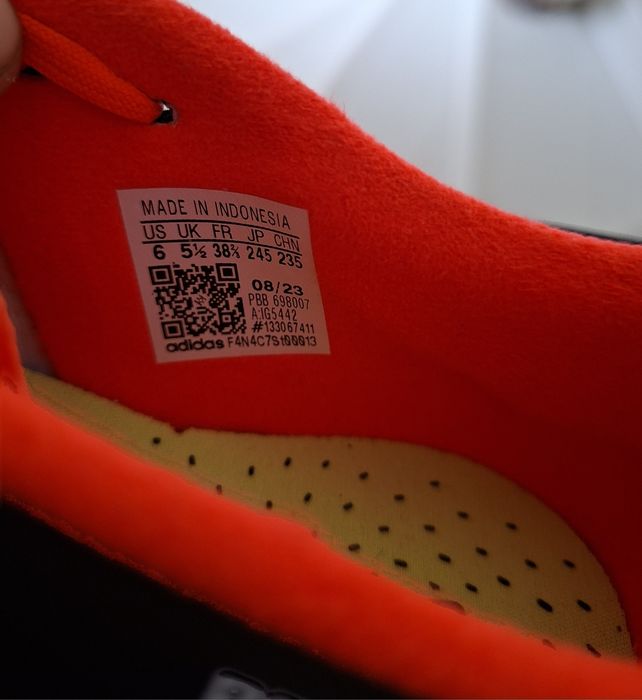 Футболни стоножки Adidas