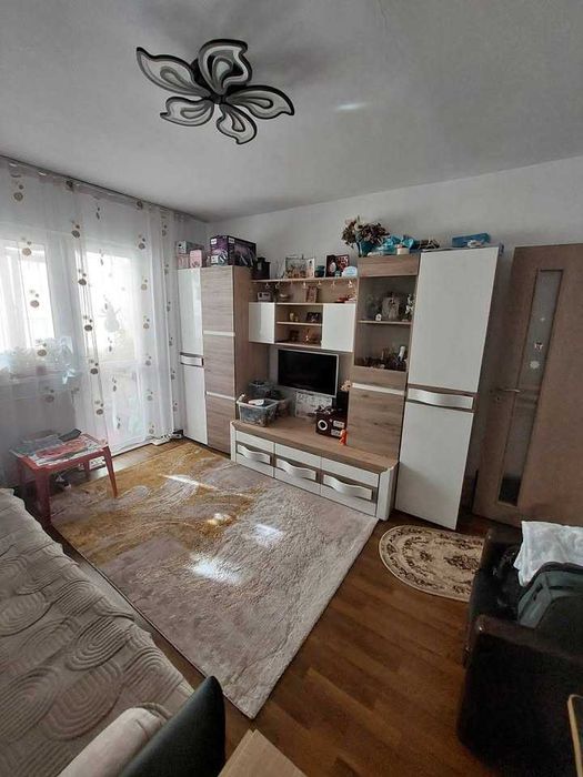 apartament de vanzare 3 camere