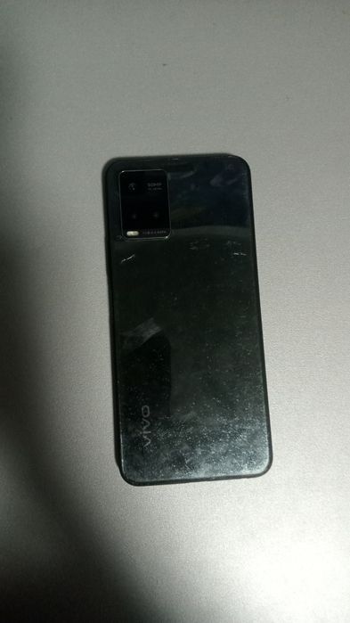 Продам телефон Vivo Y33s