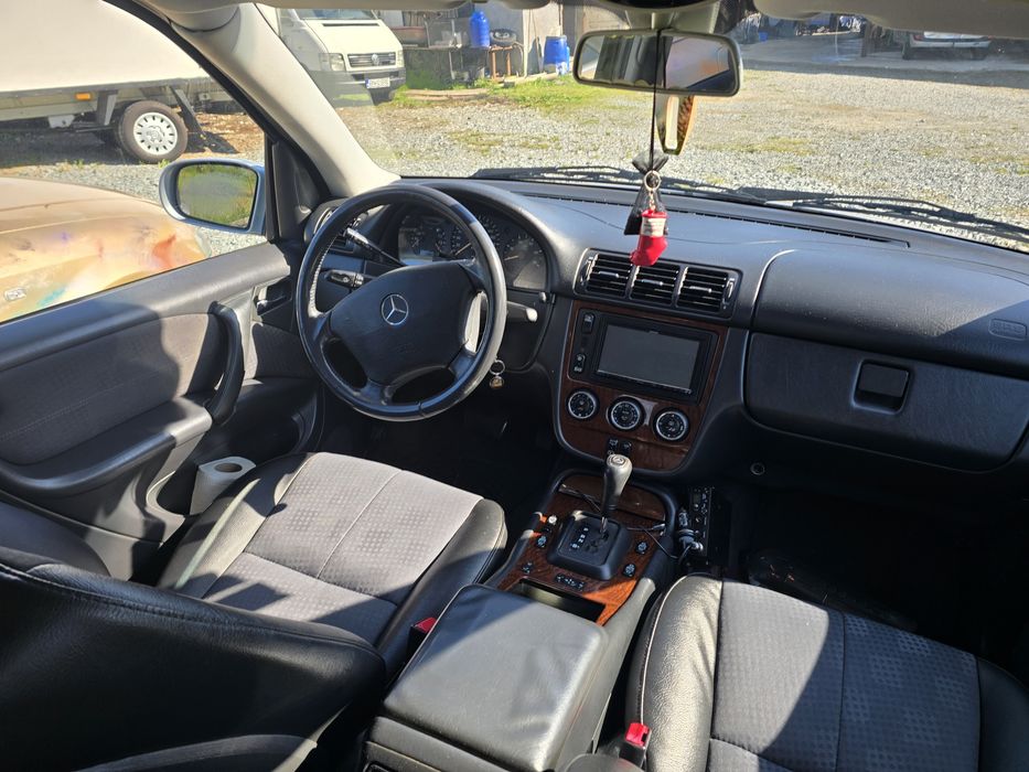 Mercedes-Benz ml270 w163