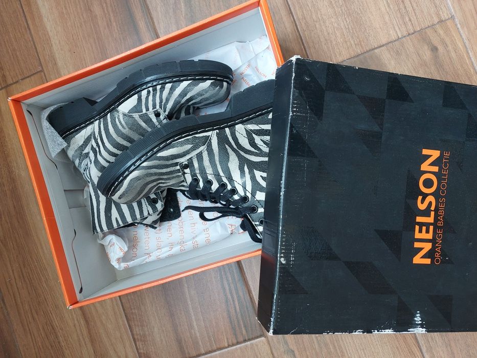 Боти за момиче 34 номер естествена кожа