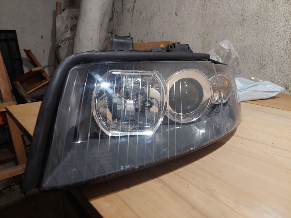 Рециклирани фарове Valeo от Audi S4/A4 B6