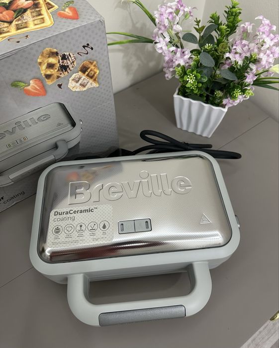 Вафельница Breville DuraCeramic