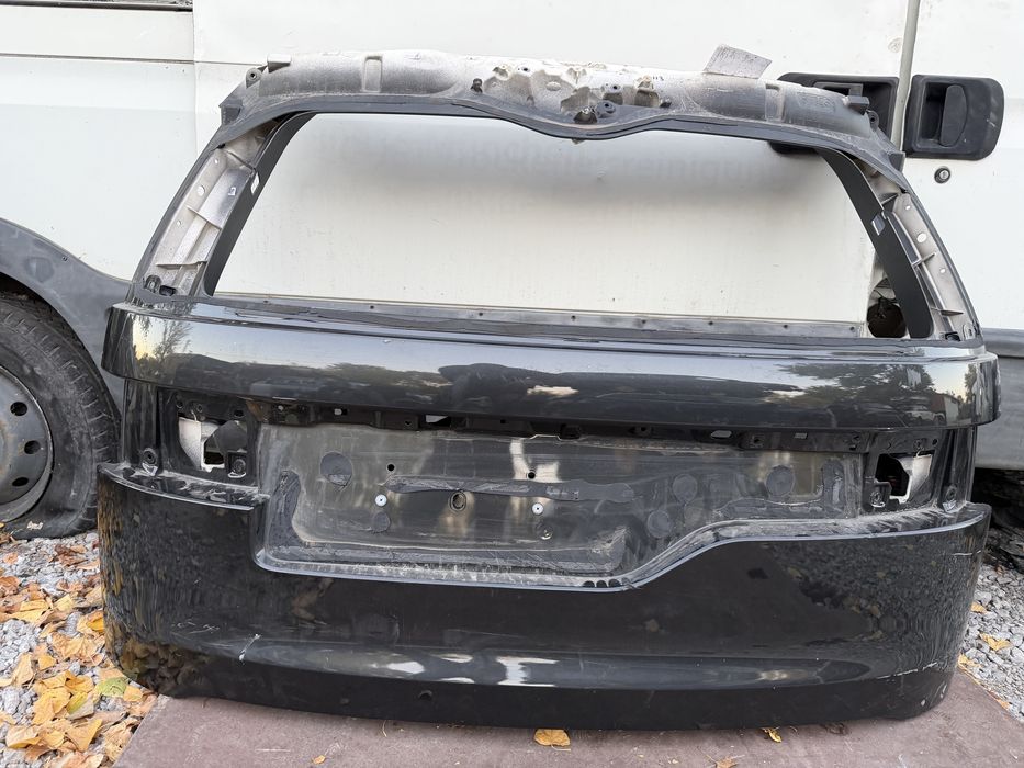 Капак Range Rover Discovery 5 L462 2020 год.-