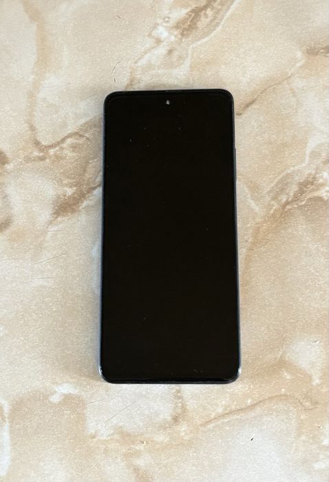 Продам сматрфон REDMI 3710