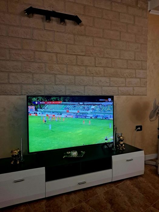Tv Samsung Smart model Ue50RU7102KX diagonala 127cm  4 K