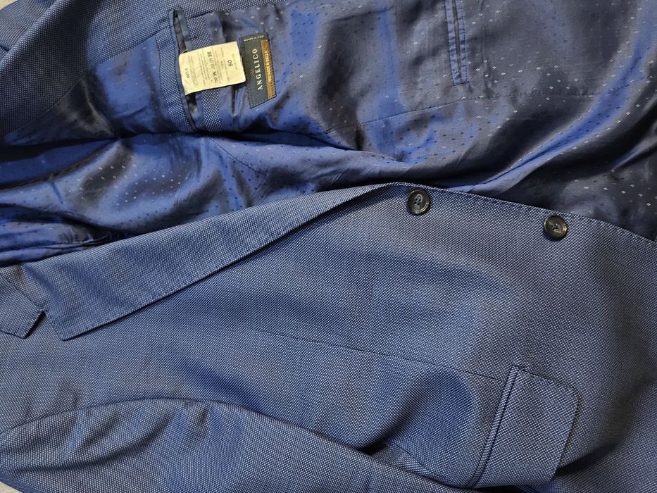 Мъжко синьо сако