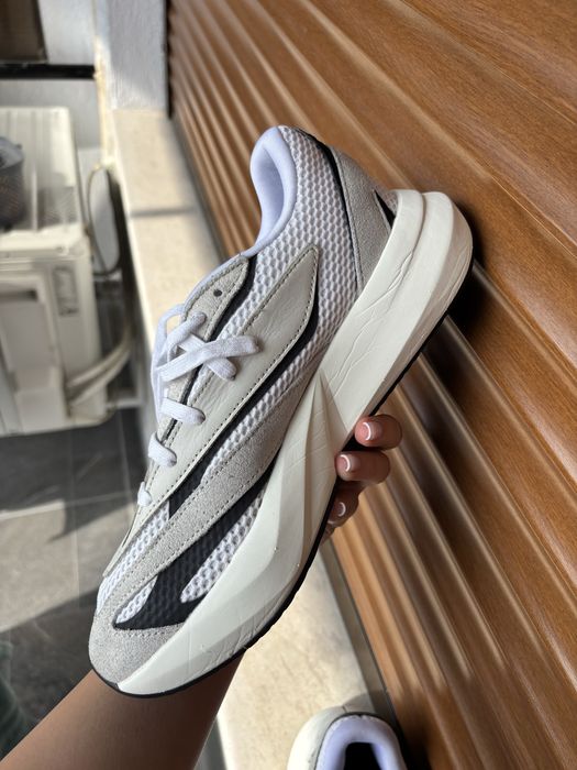 Нови обувки adidas