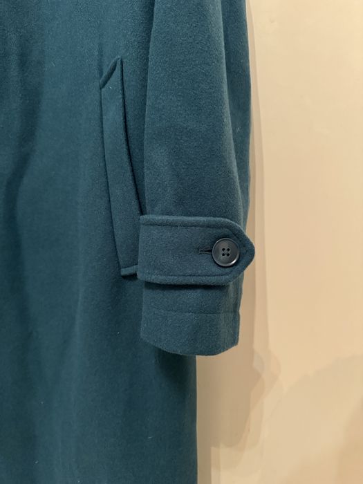 Разкошно мъжко палто BERSHKA