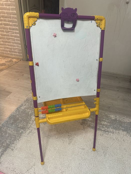 Продам магнитную доску для игр и развития