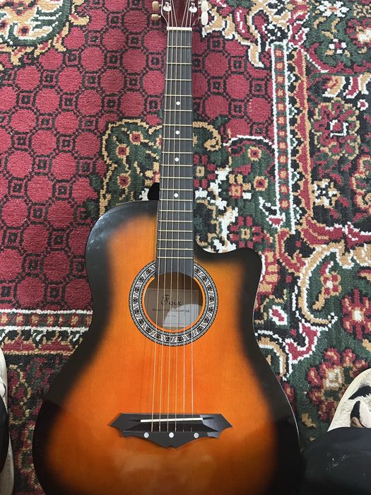 гитара акустическая