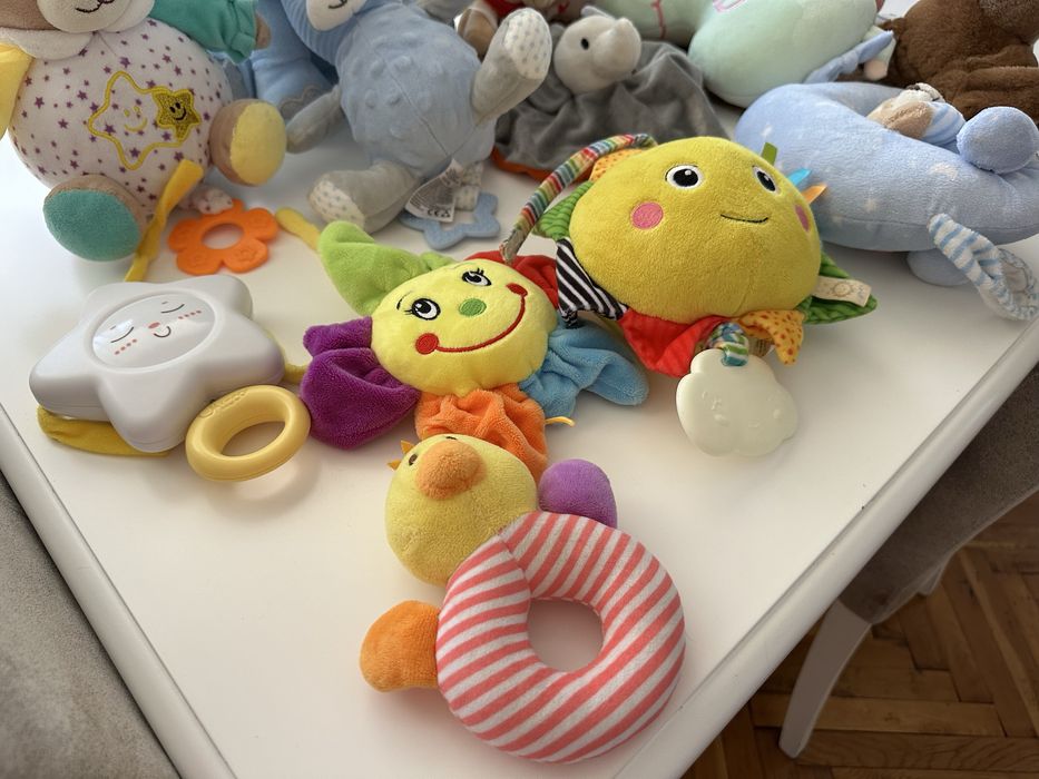 Лот играчки