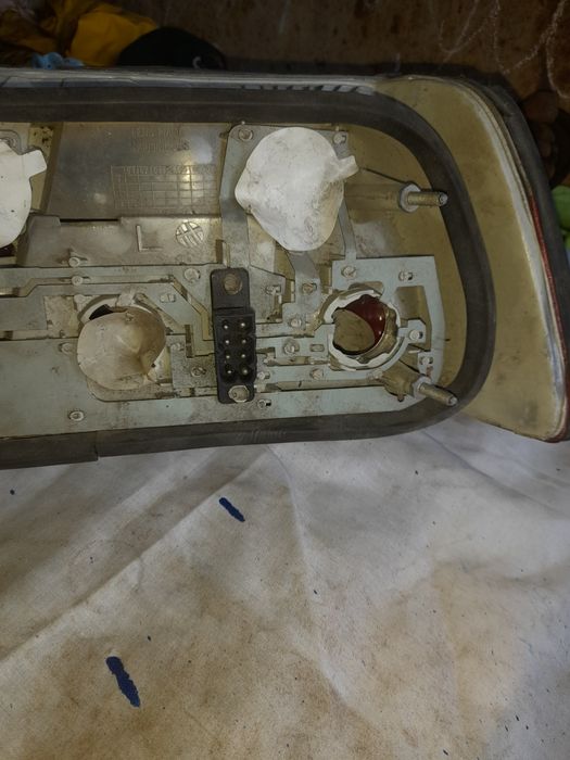 Задний фонарь бмв е36 левый