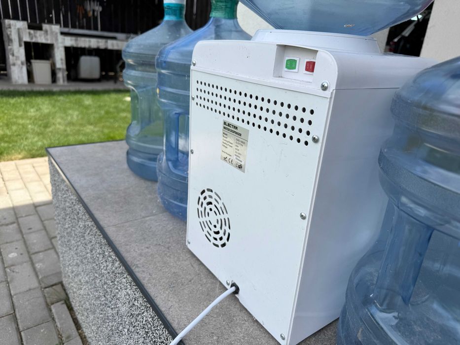 Dozator apa Electra calda rece plus 4 bidoane