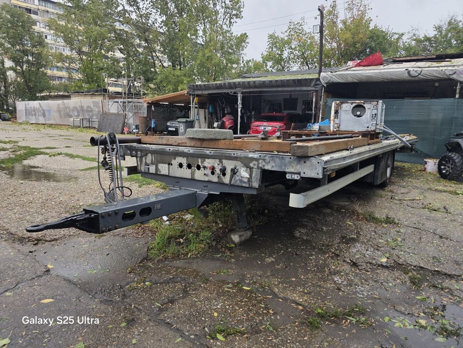 Vând remorca wecom 2013