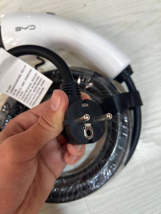 Зарядное устройство BYD (оригинал)