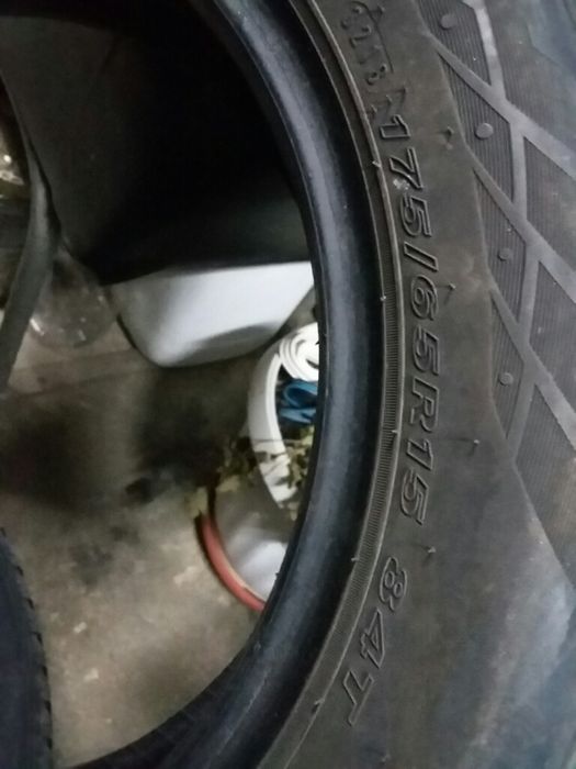 Гуми зимни 175/65R15 84T