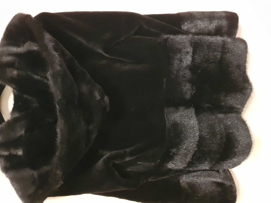 Продам норковую шубу