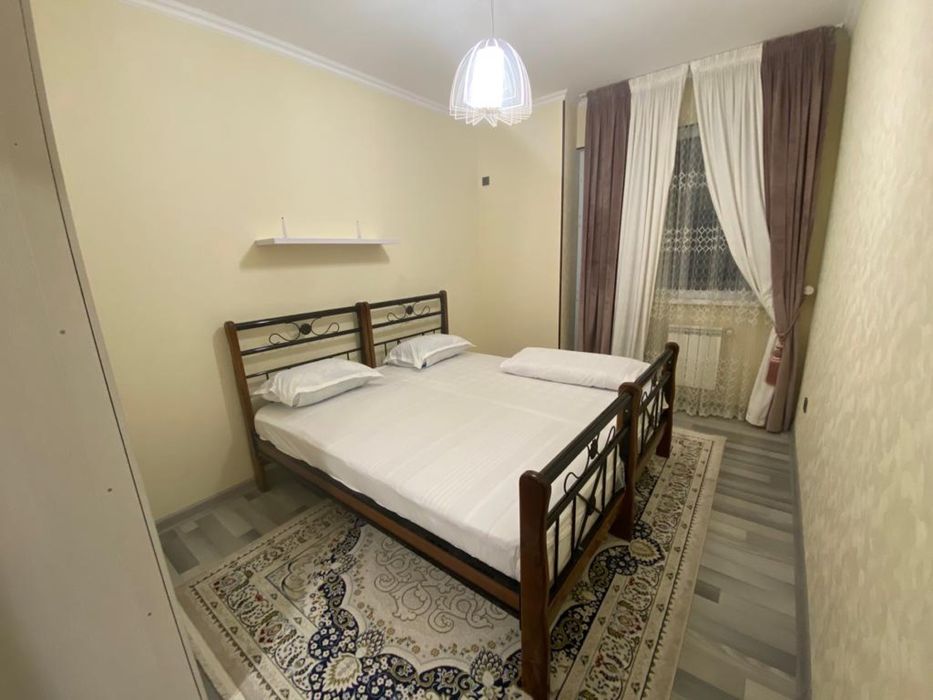 Помесячно 4 комн в центре города Шымкент