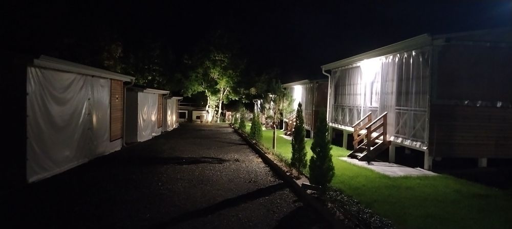 Каравани под наем на къмпинг Арапя с веранда