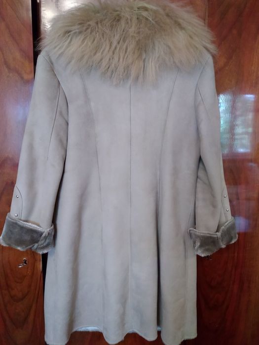 Пальто дублёнка продаётся