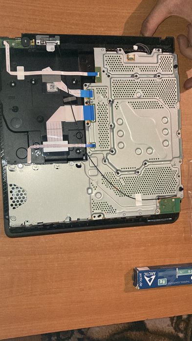 Play Station 4 Slim
