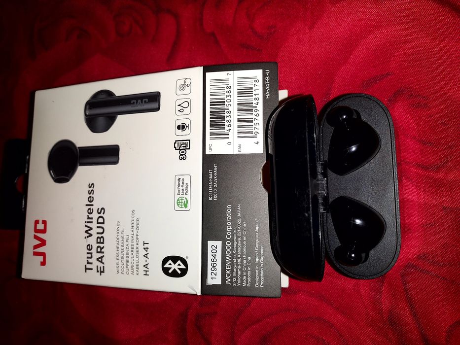 Vând câsti noi în cutie cu Bluetooth și bass puternic etc etc