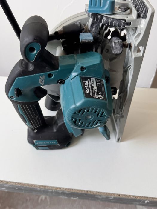 Circular makita 18 v