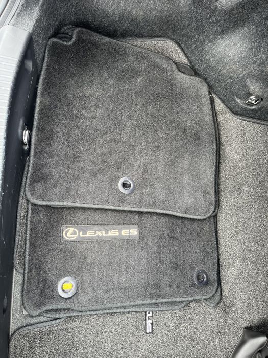 Коврики на lexus es 350