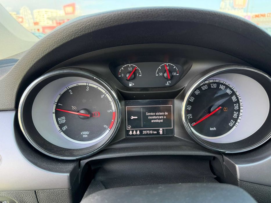 Vând sau schim OPEL Astra K 2016