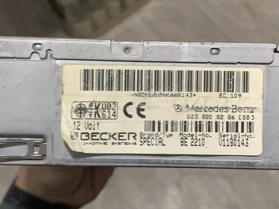 Магнитофон,магнитола Мерседес