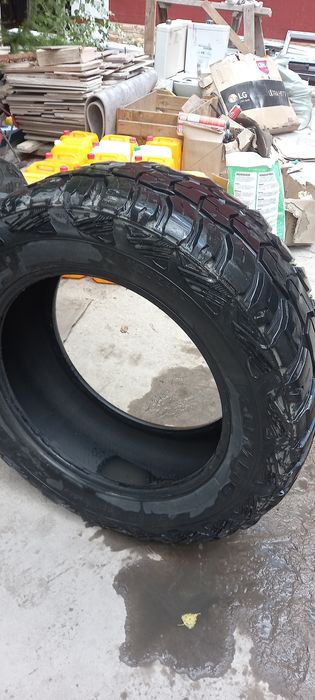 Продам шины 37/13.5/R22