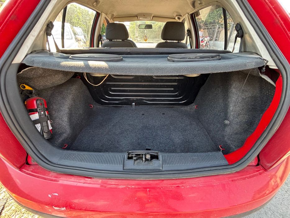 Шкода фабия 1.2 бензин