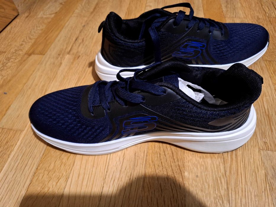 Маратонки Skechers 45 номер