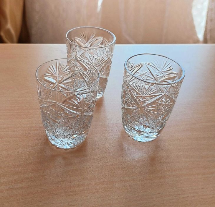 Хрустальные рюмки (стопки)10 шт