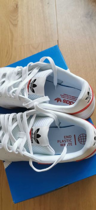 Бели кецове адидас / adidas court tourino НОВИ!