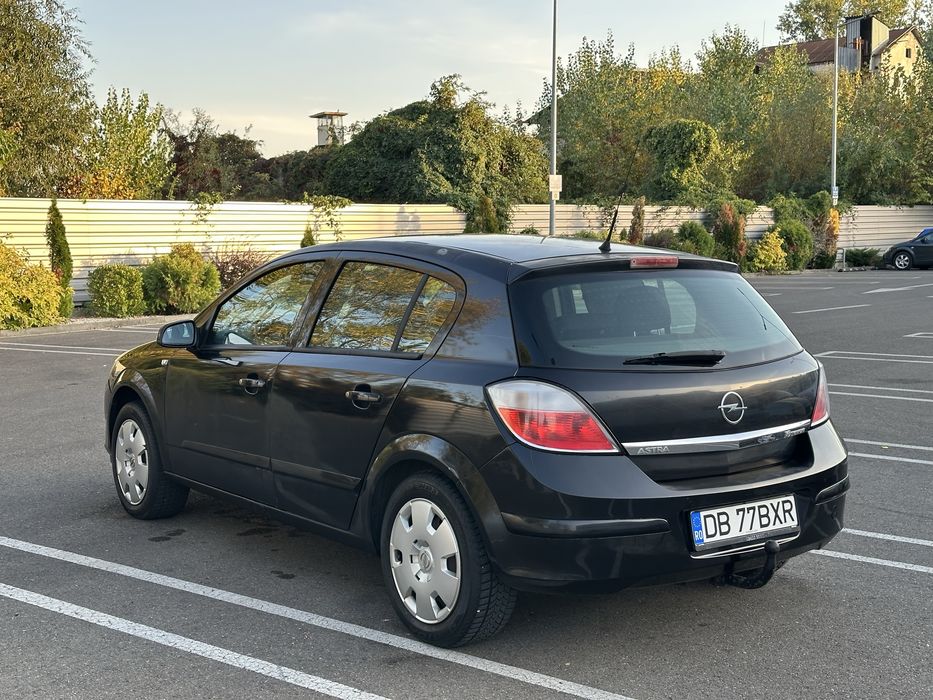 Opel Astra 2006 benzină, 1.399 € — imagine 3