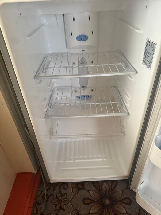 Продам Холодильник Lg