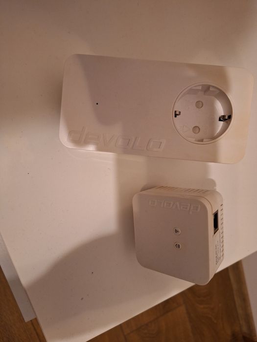 Set cu doua adaptoare wi-fi devolo